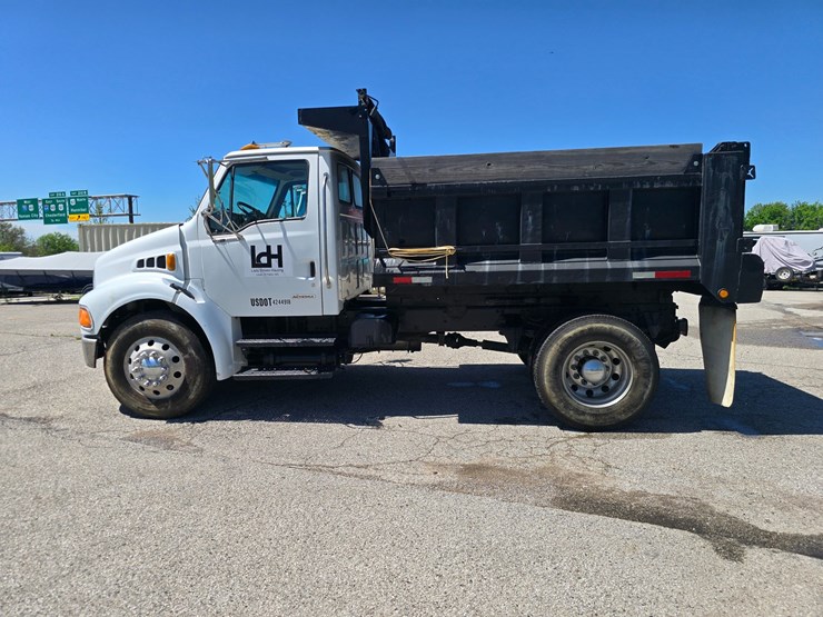 2009-sterling-acterra-image-7