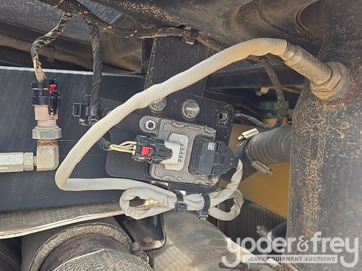 2019-caterpillar-d6-lgp-image-66