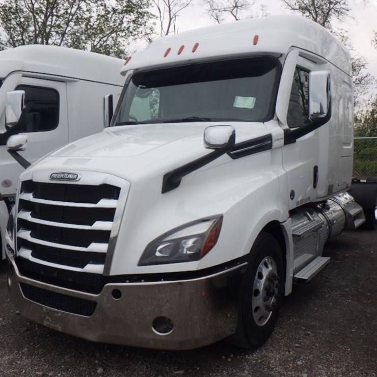 2024 FREIGHTLINER CASCADIA 126