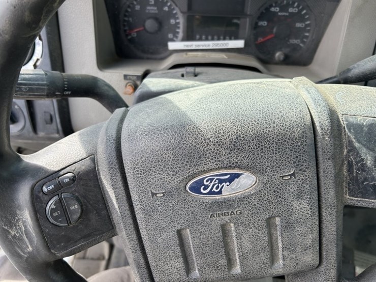 2008-ford-f350-xlt-image-23