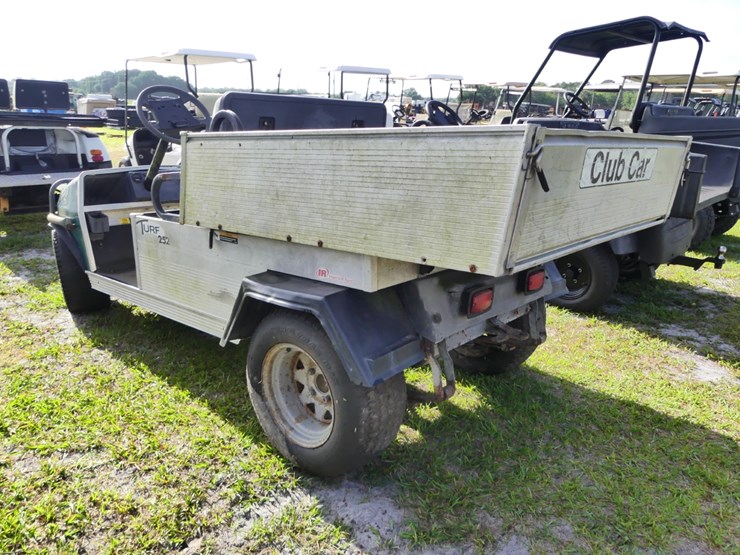 club-car-carryall-252-image-4