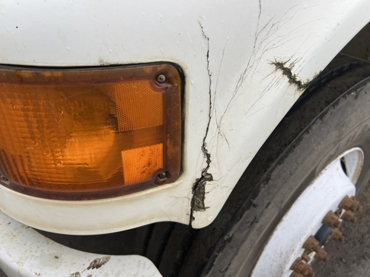 2000-international-4700-image-14