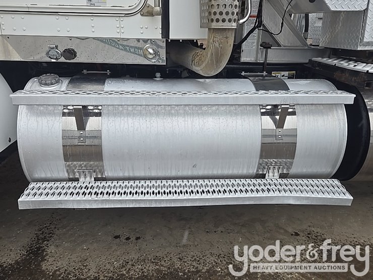 2014-kenworth-t800-image-74