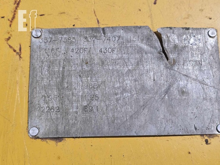 2016-caterpillar-415f2-image-13