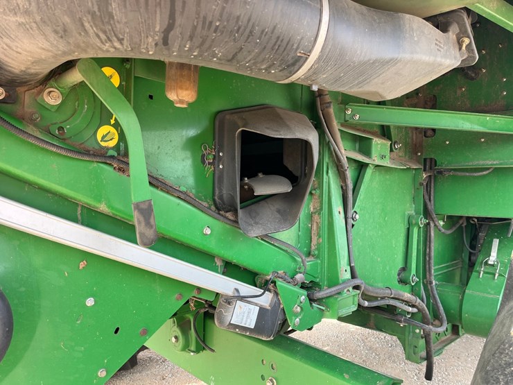 2013-john-deere-s670-image-16