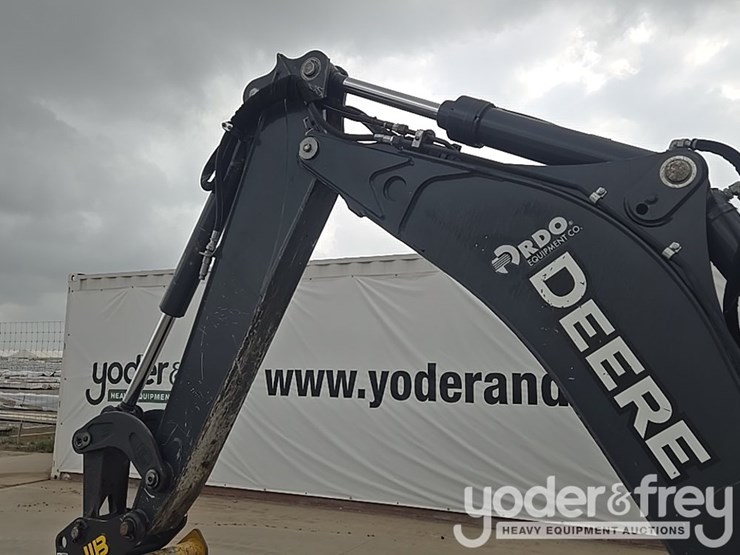 2021-deere-310sl-image-47