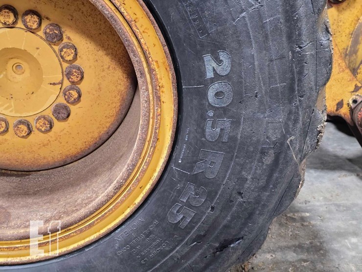 2006-caterpillar-938g-image-28