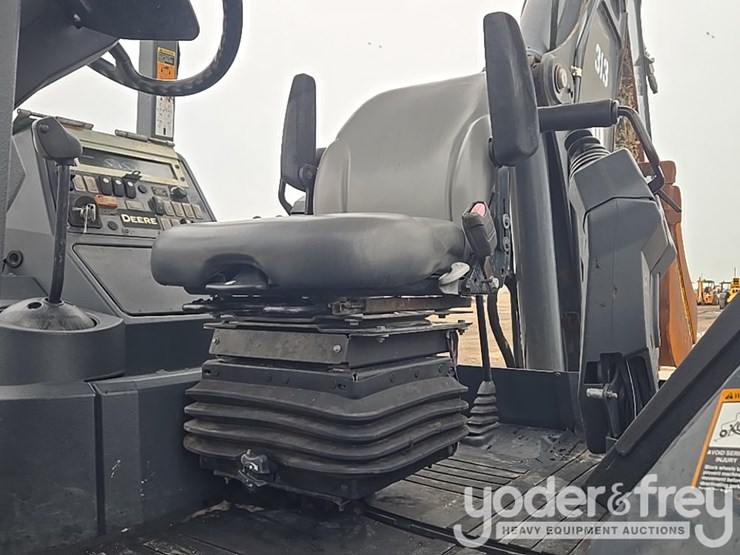 2018-deere-310l-image-91