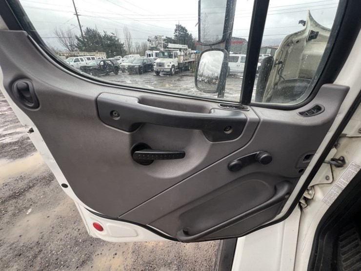 2011-freightliner-vac-con-t/a-vacuum-truck-image-28