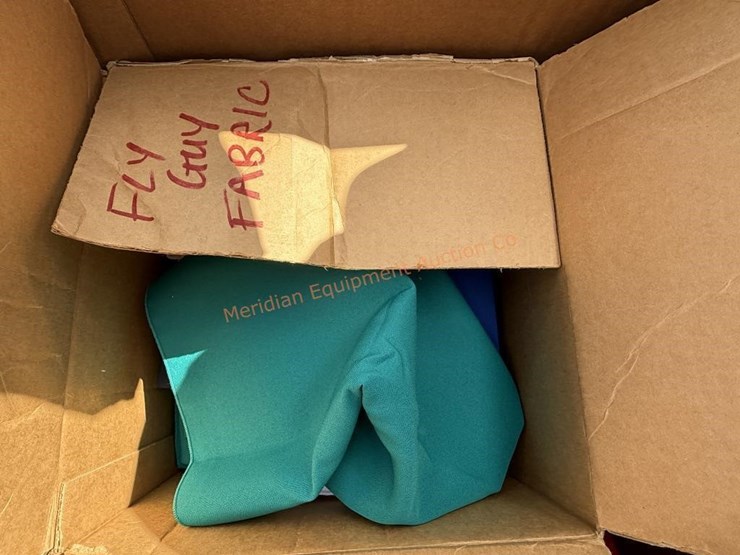 ~30"-inflatable-"flying-guy"-w/-2-fans-image-6