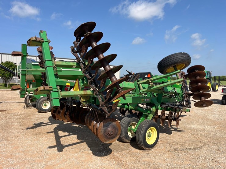 2000-john-deere-637-image-7