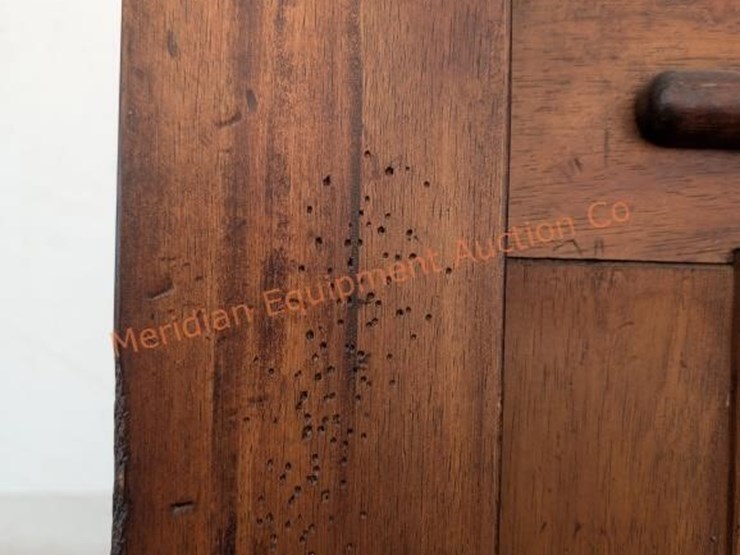 rustic-style-queen-bed-frame-image-12