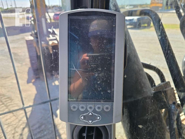 2018-caterpillar-336fl-image-18