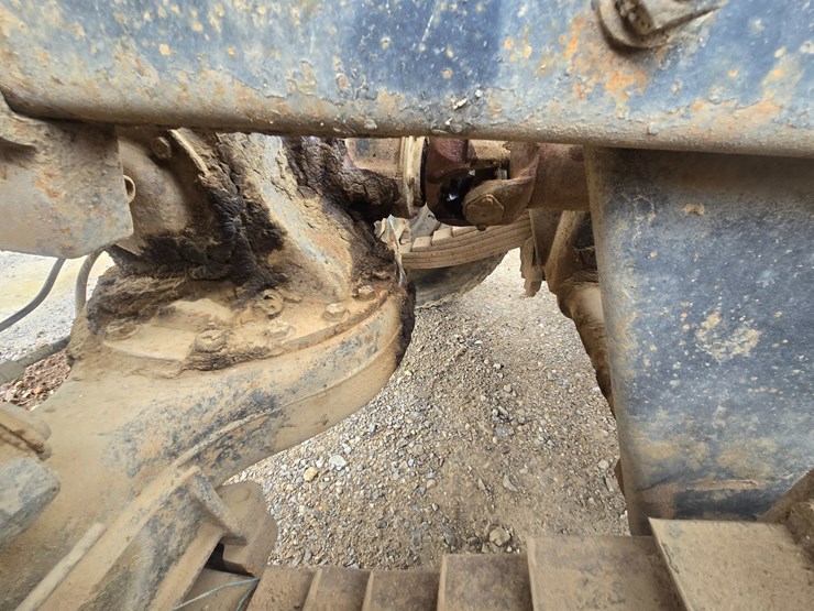 1996-mack-rd690s-image-85