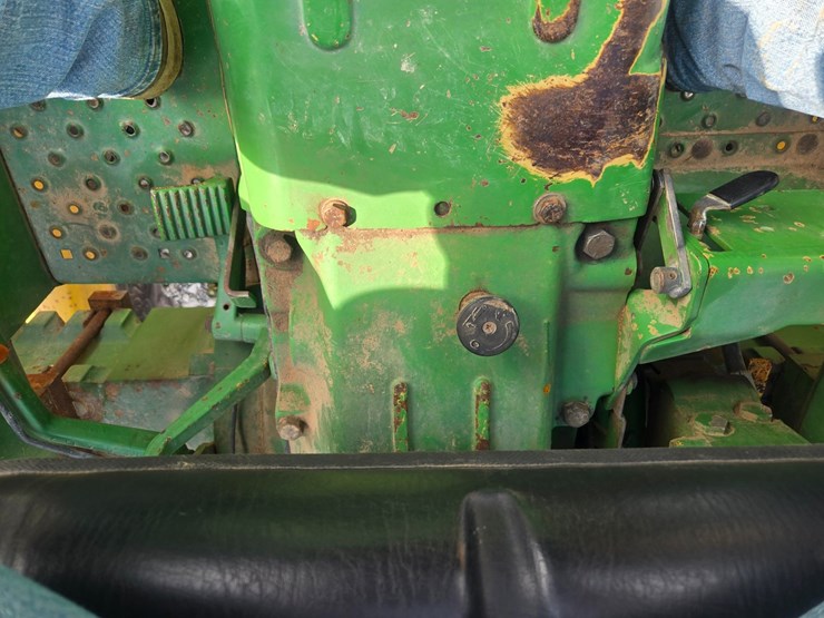 john-deere-2155-image-27