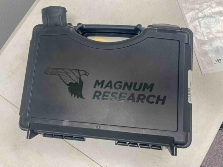 magnum-research-pistol-image-2