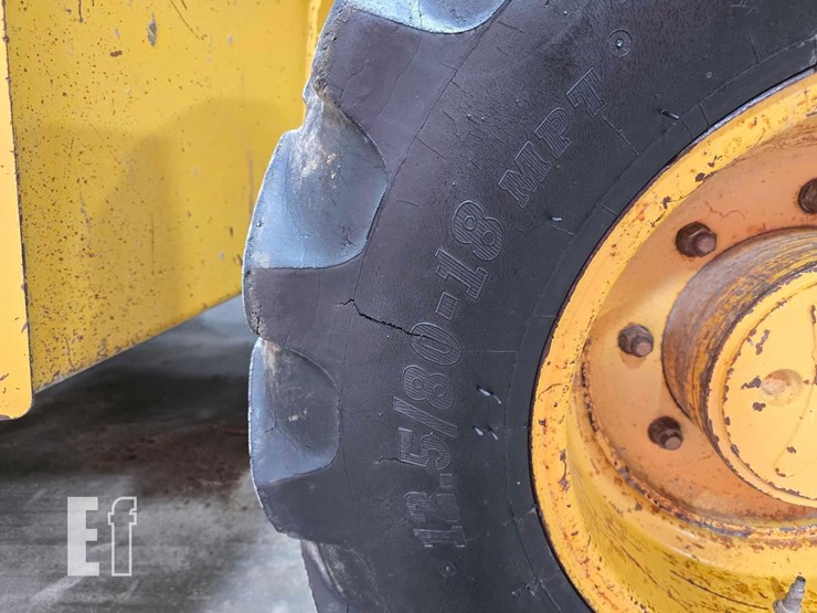 2006-deere-310sg-image-31