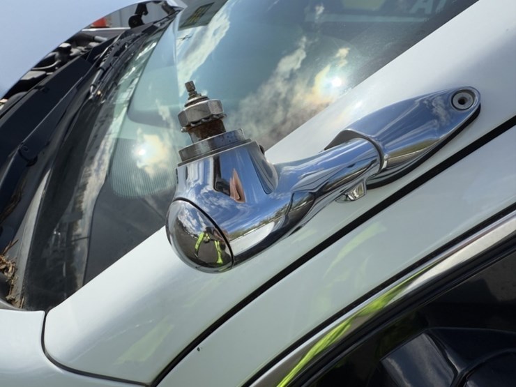 2013-chevrolet-tahoe-image-33