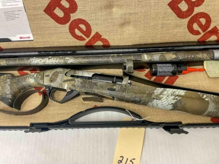 benelli-shotgun-image-3