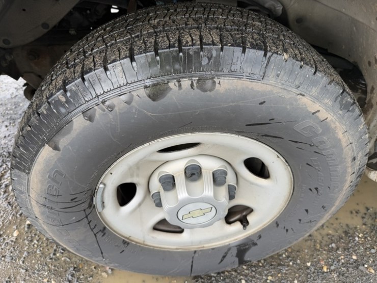 2017-chevrolet-express-3500-image-15