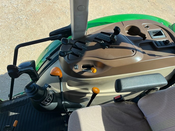 2006-john-deere-5525-image-17
