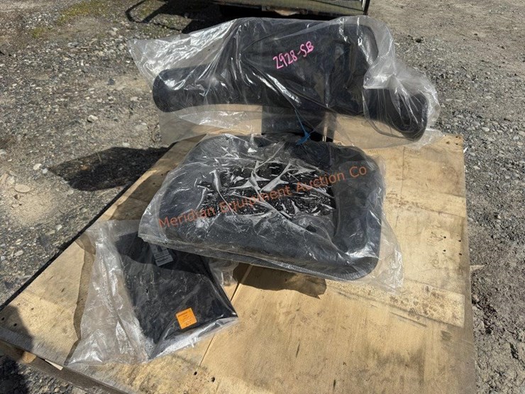 40-75-hp-tractor-seat-image-2