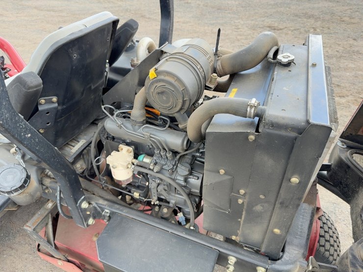 toro-groundsmaster-3500d-image-10