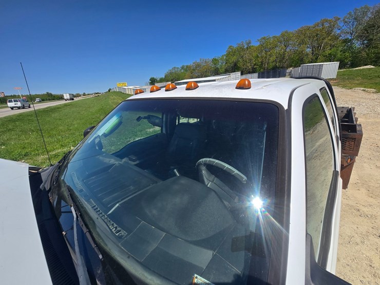 2011-ford-f350-image-66