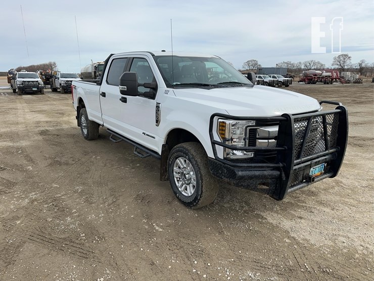 2019-ford-f350-image-3