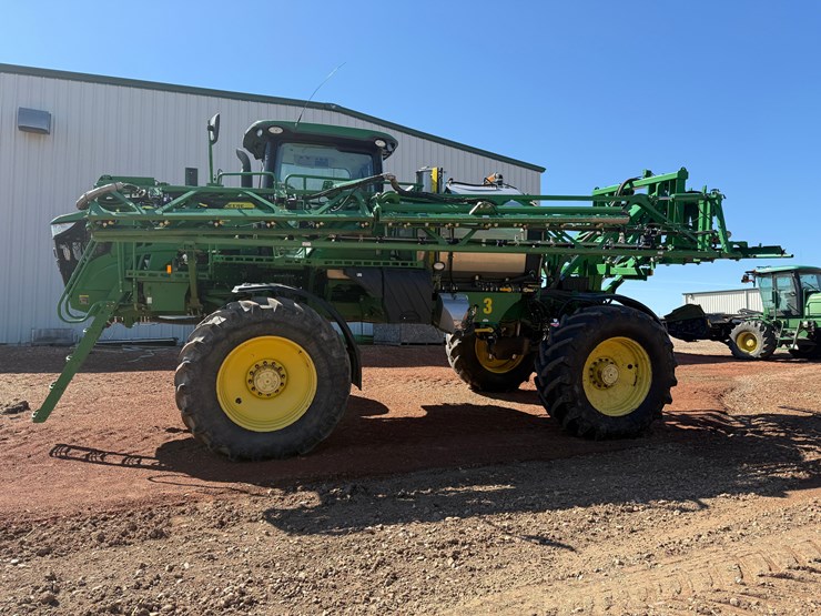 2015-john-deere-r4038-image-85
