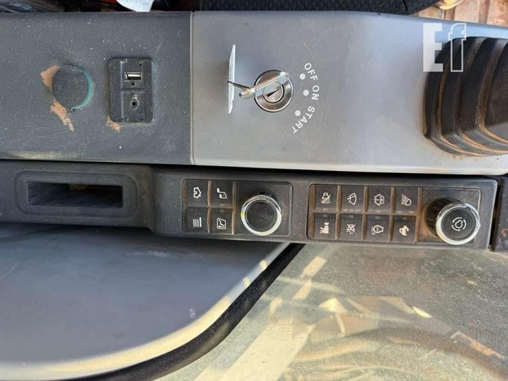 2023-xcmg-xe360u-image-24