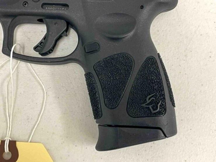 taurus-pistol-image-5
