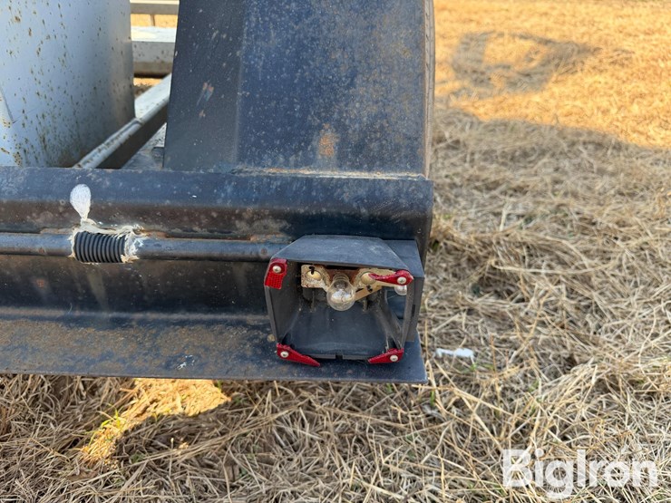 2004-crustbuster-speed-king-90725300-seed-tender-image-16