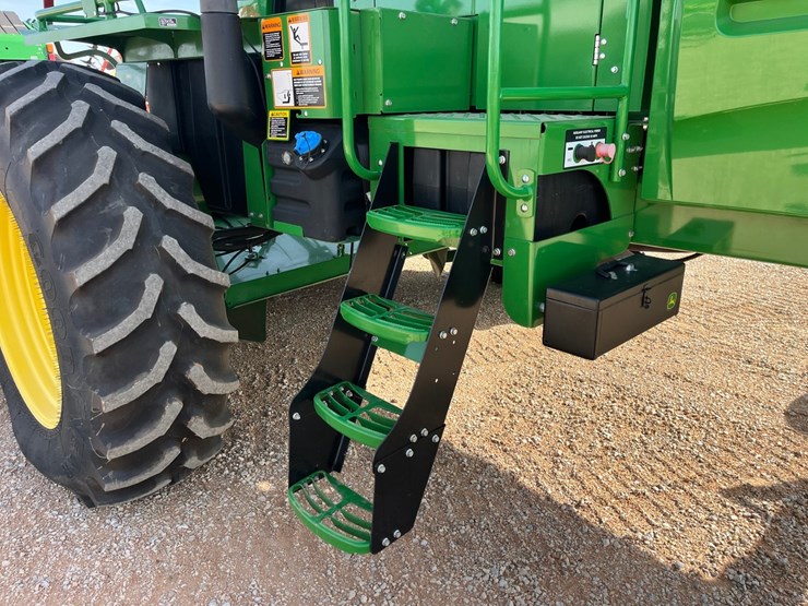 2023-john-deere-w235r-image-25