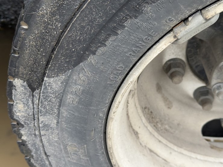 2014-freightliner-mt45-image-16