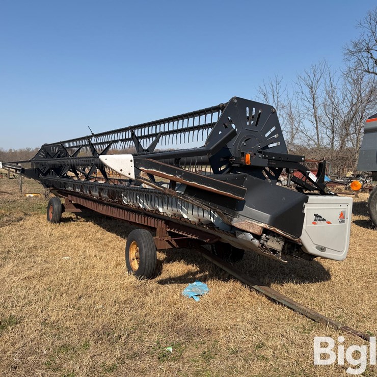 AGCO 30' Flexible Platform Header W/25' Homemade Trailer