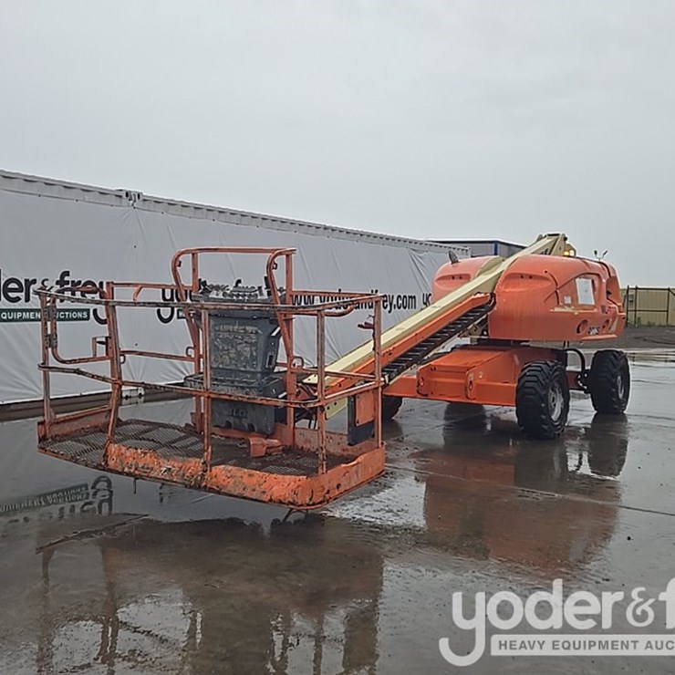 2008 JLG 400S