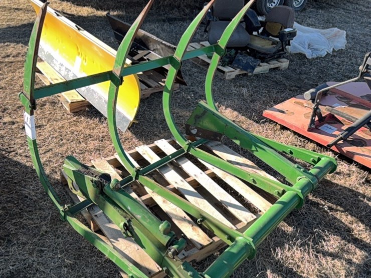 john-deere-168-image-1