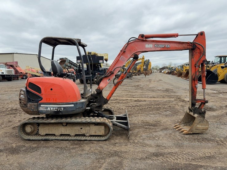 2004-kubota-kx121-3-image-6