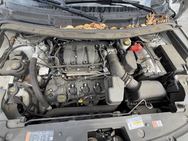 2017-ford-explorer-image-13