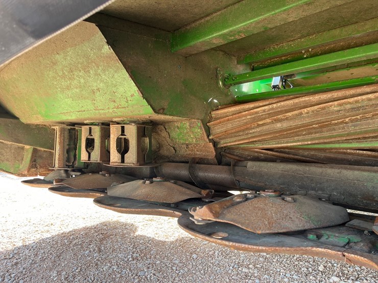 2023-john-deere-w235r-image-8