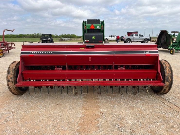 international-5100-image-10