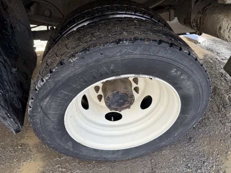 2016-ford-f550-sd-image-18