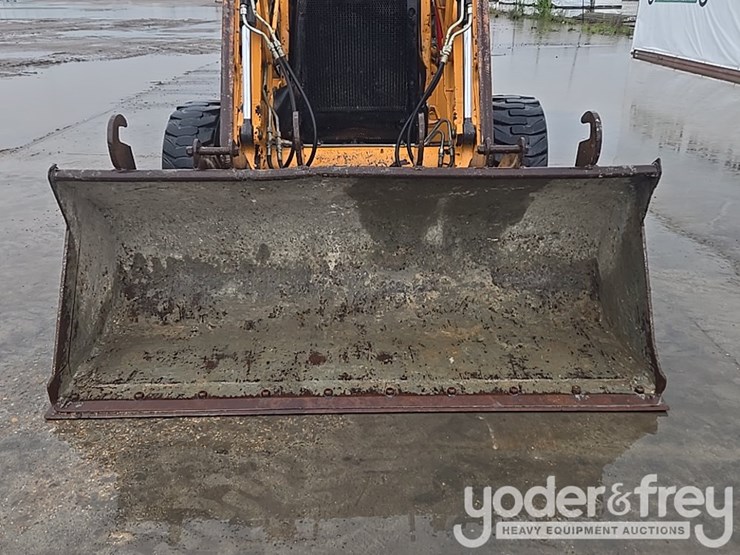 2016-case-570n-ep-image-21