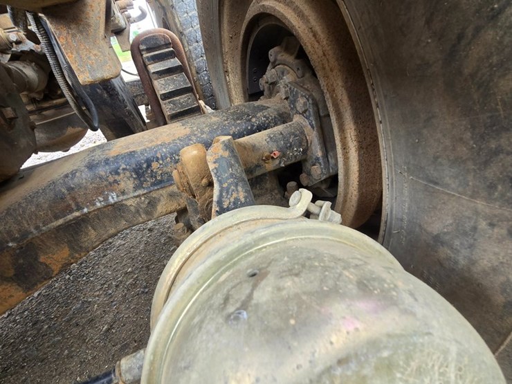 2001-mack-rd688s-image-89