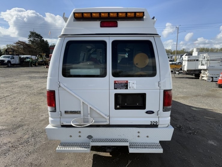 2007-ford-e350-image-5