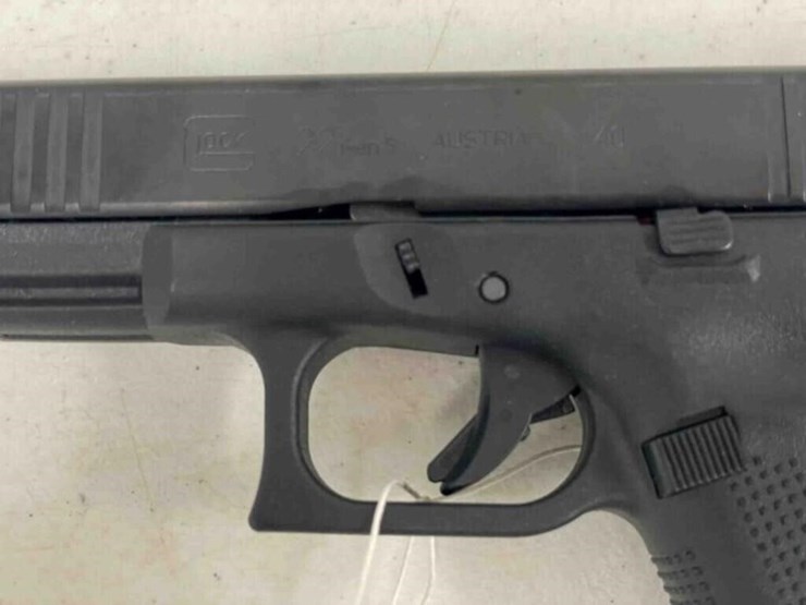 glock-pistol-image-9