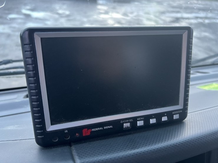 2009-gmc-w5500-image-36