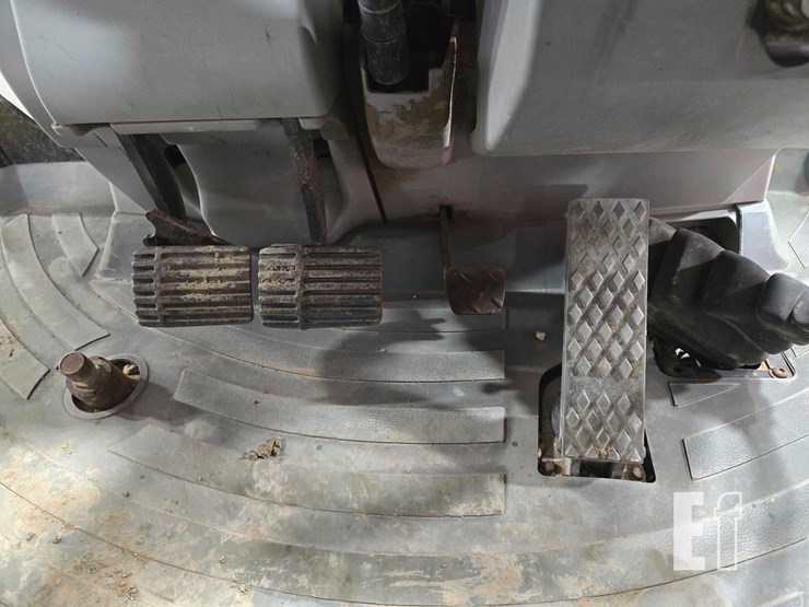 2012-caterpillar-420e-image-19