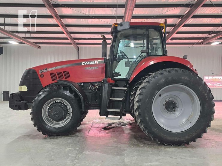 case-ih-magnum-245-image-5